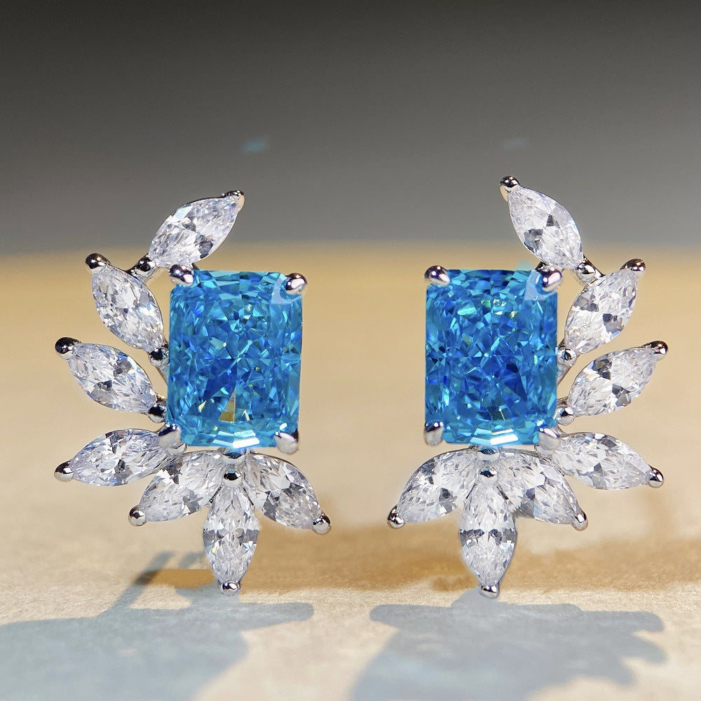 Marquise Side-stone Radiant CZ Stud Earrings-s925